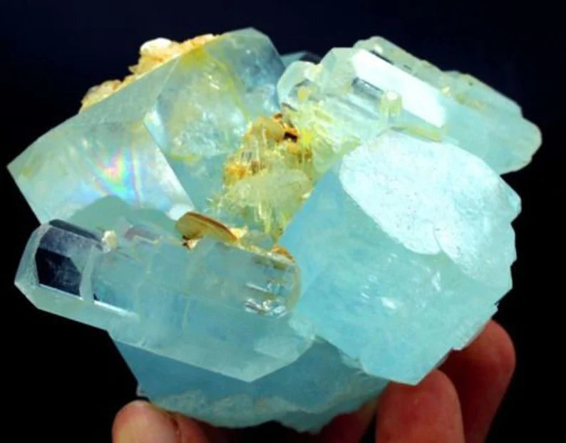 609 g High-Grade Terminated Gemmy Natural Sky Blue Aquamarine Crystal Cluster