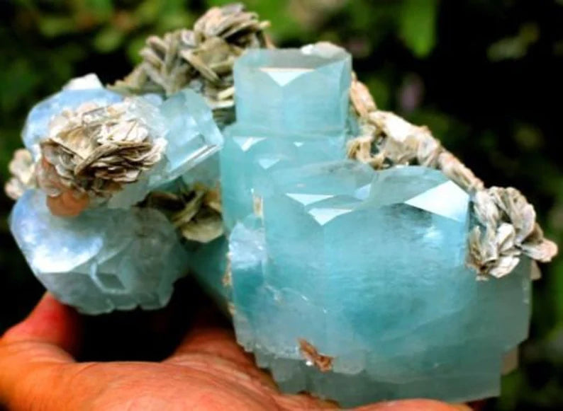 1028 Gm Undamaged & DT Natural Sky Blue Stepped Gemmy Aquamarine Crystal Cluster – Nagar Origin