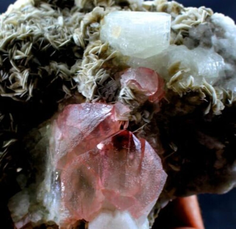 1078 Gm Undamaged Terminated Natural Gemmy Fluorite with Milky Topaz & Muscovite – Skardu Origin