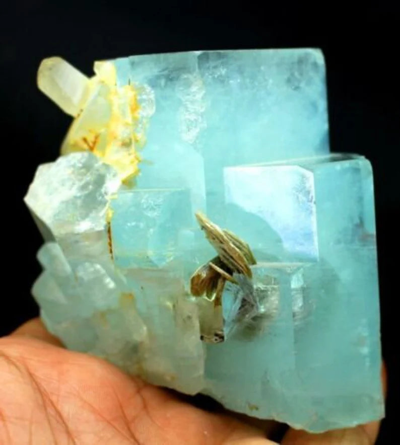 516 gm Terminated Natural Sky Blue Aquamarine Crystal Cluster with Smoky Quartz