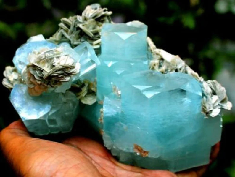 1028 Gm Undamaged & DT Natural Sky Blue Stepped Gemmy Aquamarine Crystal Cluster – Nagar Origin