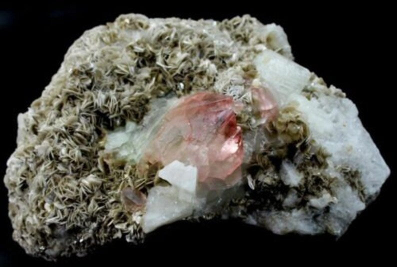 1078 Gm Undamaged Terminated Natural Gemmy Fluorite with Milky Topaz & Muscovite – Skardu Origin