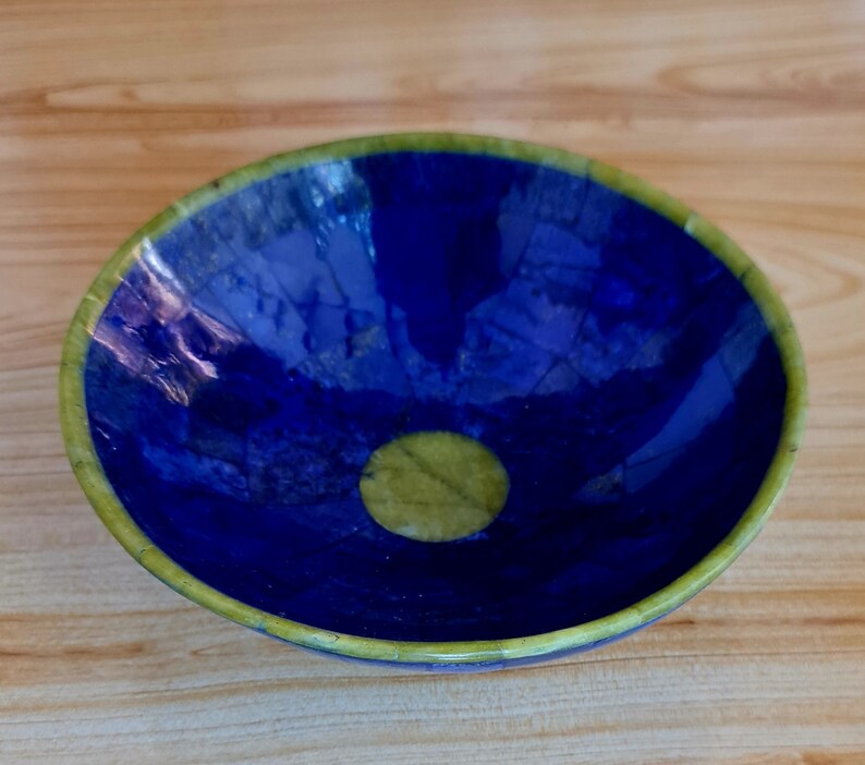 730 Gram Handmade Royal Blue Lapis Lazuli with Jade Bowl – Afghanistan (200 × 80 mm)