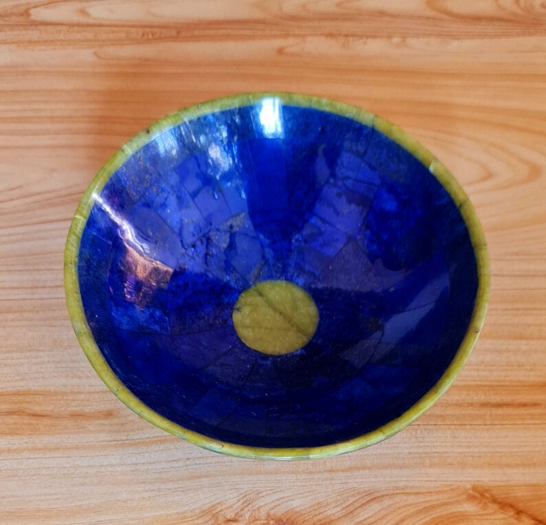 730 Gram Handmade Royal Blue Lapis Lazuli with Jade Bowl – Afghanistan (200 × 80 mm)