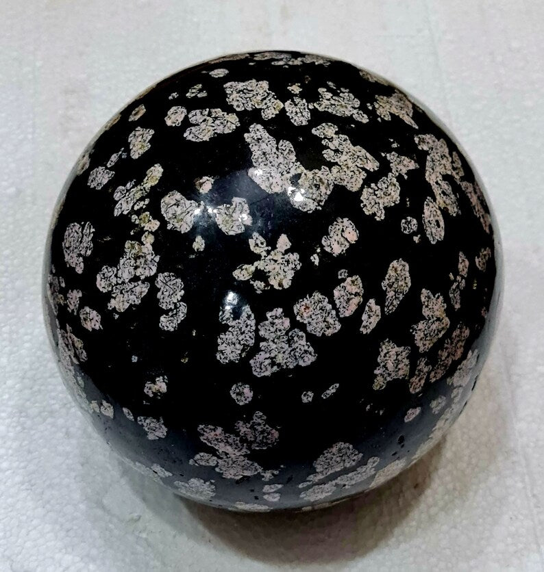 7.990 kg Handmade Natural Snowflake Gemstone Polished Healing Sphere – 175 mm