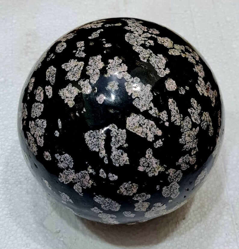 7.990 kg Handmade Natural Snowflake Gemstone Polished Healing Sphere – 175 mm
