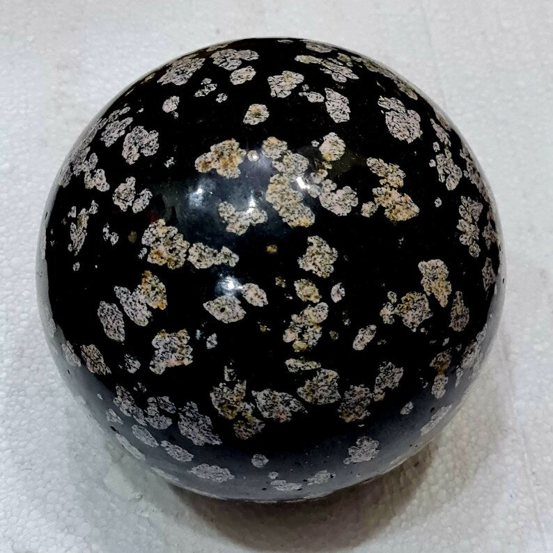 7.990 kg Handmade Natural Snowflake Gemstone Polished Healing Sphere – 175 mm
